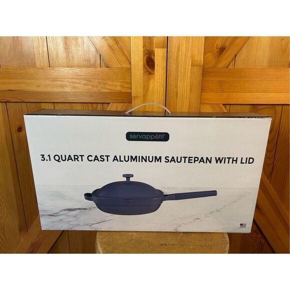 Servappetit 3.1 Qt Cast Aluminum Saucepan w/lid new in open box - Picture 2 of 8